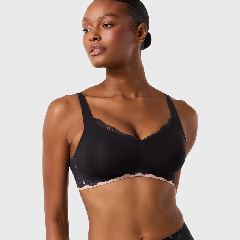 Smooth Lace Beyond Bra - Noir Lace