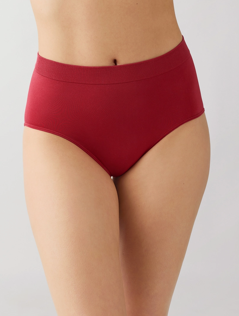 B-Smooth Seamless Brief - Regina Red