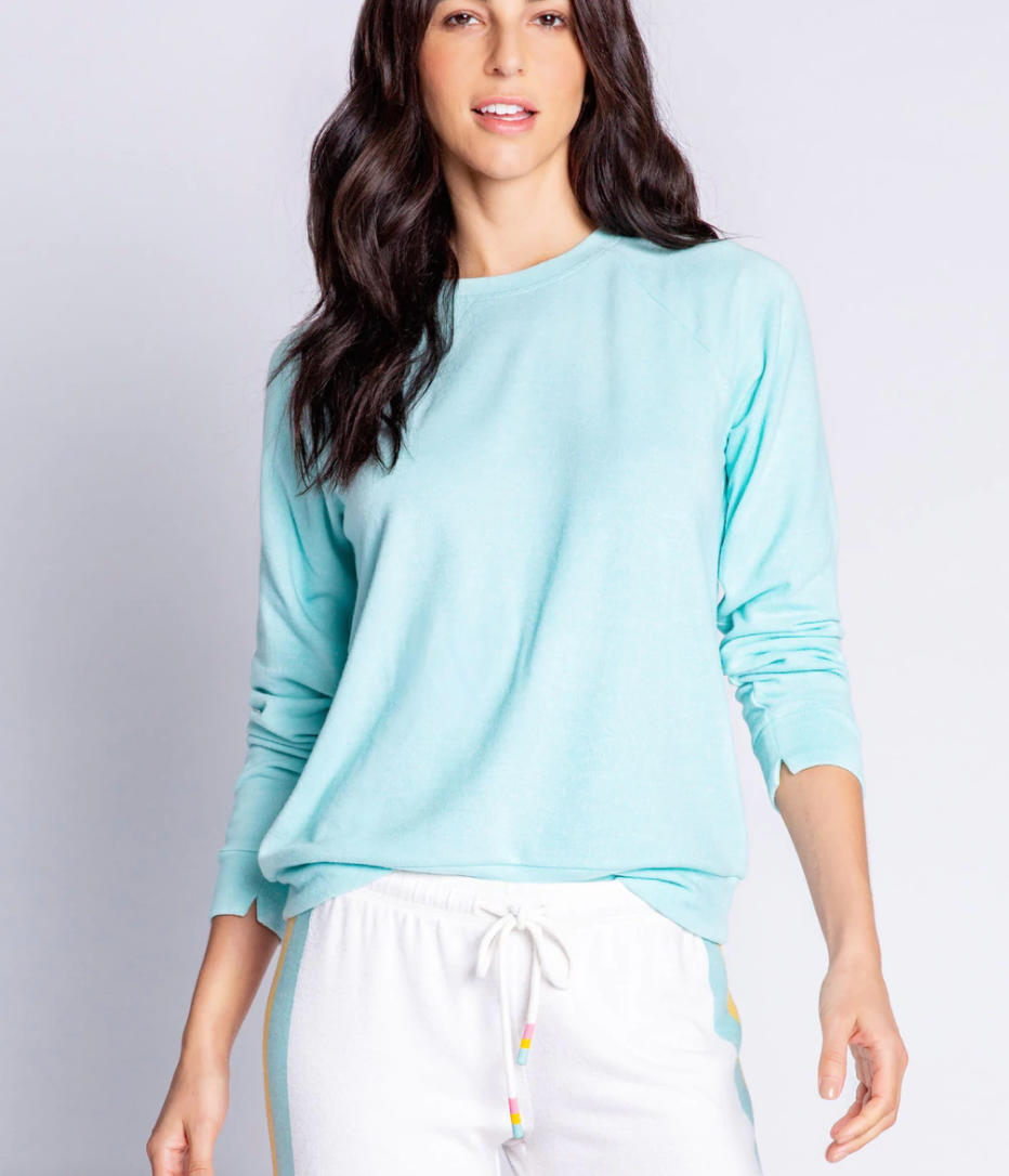 Love Makes The World Go Round Long Sleeve Top - Aqua