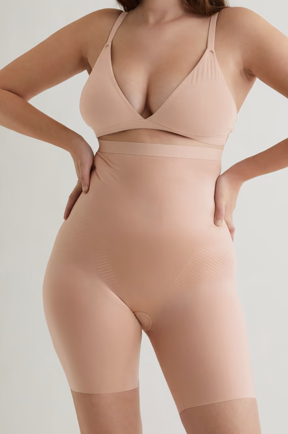 Thinstincts® 2.0 High-Waist Midthigh Shaper - Champagne